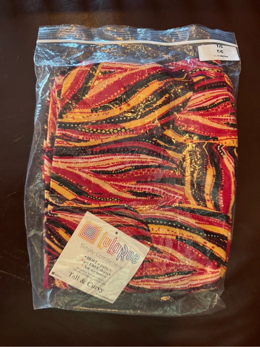 New LuLaRoe Red Yellow Black Patterned Leggings tall curvy